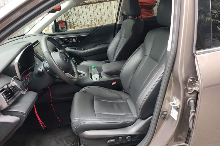 Used Subaru Outback 2021 2.5i Flagship Edition EyeSight Left Front Seat