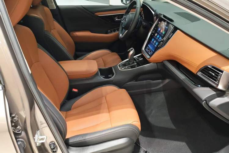 Used Subaru Outback 2021 2.5i Flagship Edition EyeSight Right Front Seat