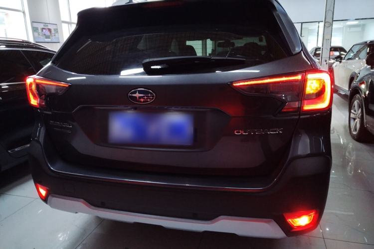 Used Subaru Outback 2021 2.5i Flagship Edition EyeSight Exterior 4