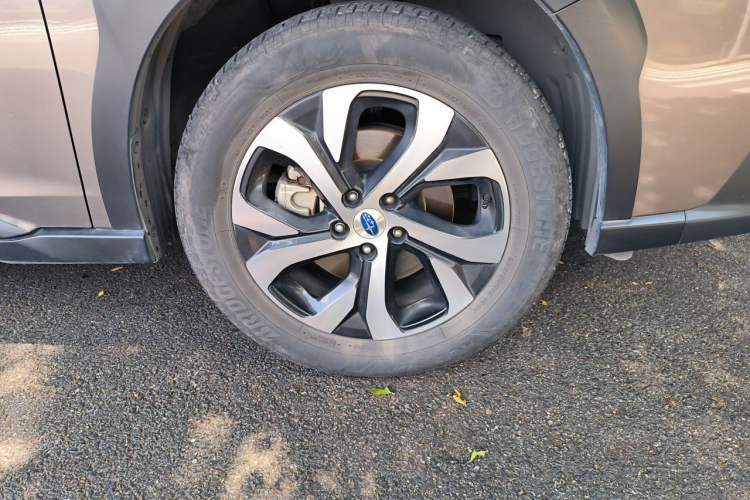 Used Subaru Outback 2021 2.5i Flagship Edition EyeSight Right Front Wheel Hub