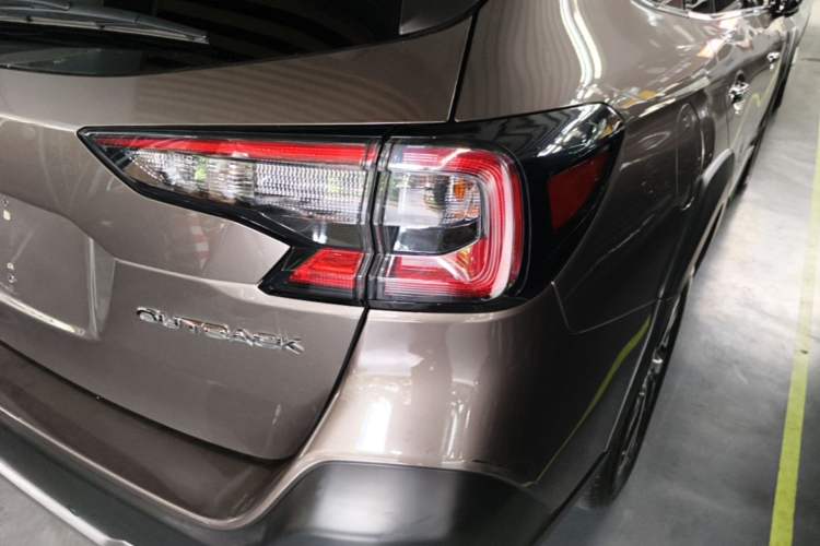 Used Subaru Outback 2021 2.5i Flagship Edition EyeSight Right Rear Taillight