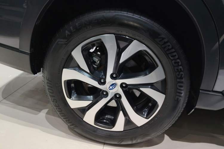 Used Subaru Outback 2021 2.5i Flagship Edition EyeSight Right Rear Wheel Hub