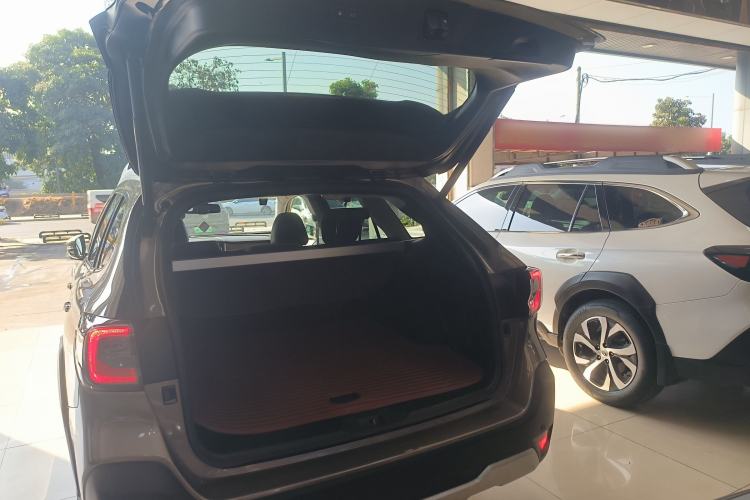 Used Subaru Outback 2021 2.5i Sport Edition EyeSight Trunk