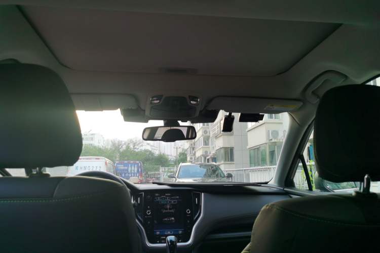 Used Subaru Outback 2021 2.5i Touring Edition EyeSight Headliner
