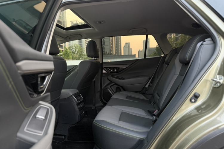 Used Subaru Outback 2021 2.5i Touring Edition EyeSight Interior 3