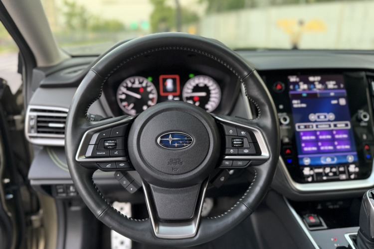 Used Subaru Outback 2021 2.5i Touring Edition EyeSight Interior 7