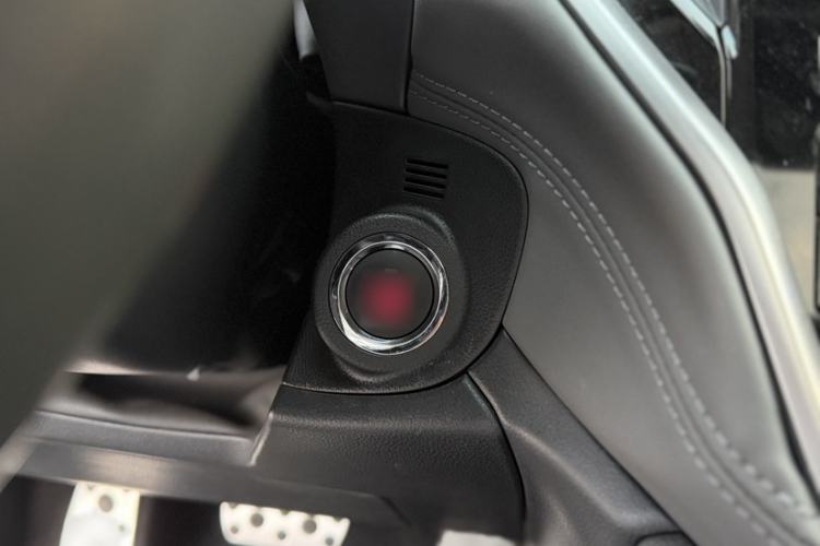 Used Subaru Outback 2021 2.5i Touring Edition EyeSight Interior 9