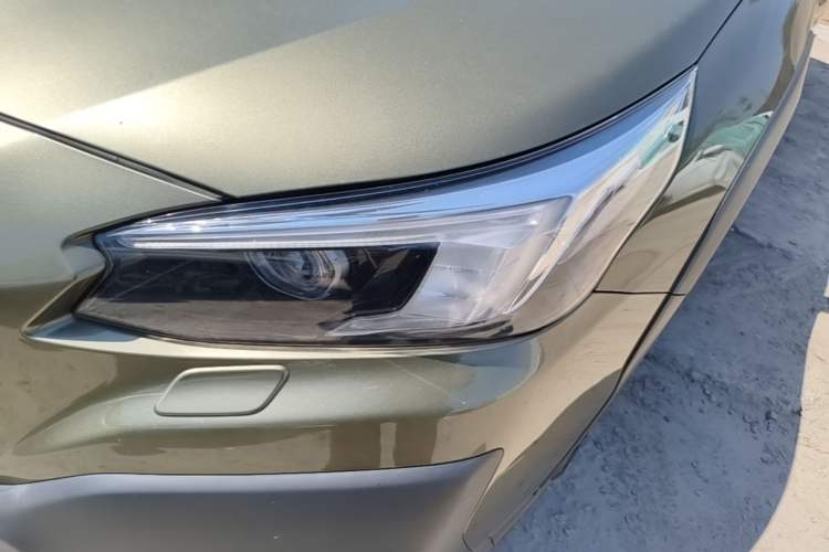 Used Subaru Outback 2021 2.5i Touring Edition EyeSight Left Front Headlight