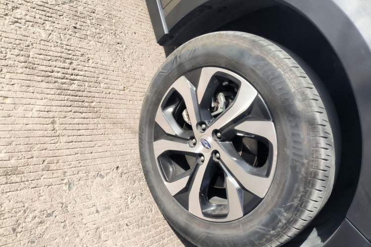 Used Subaru Outback 2021 2.5i Flagship Edition EyeSight Right Front Wheel Hub