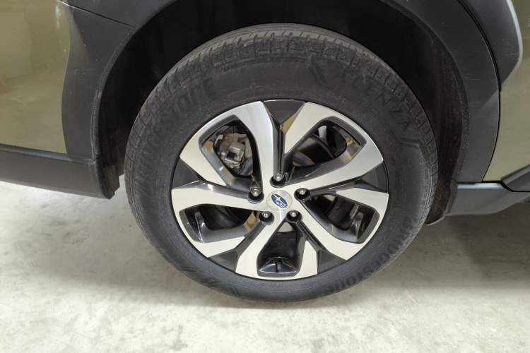 Used Subaru Outback 2021 2.5i Flagship Edition EyeSight Right Rear Wheel Hub