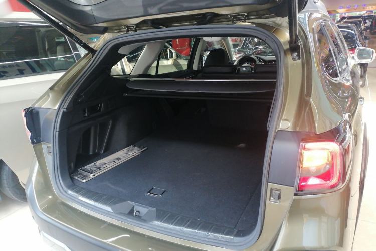 Used Subaru Outback 2021 2.5i Sport Edition EyeSight Trunk