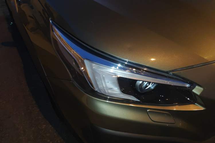 Used Subaru Outback 2021 2.5i Touring Edition EyeSight Right Front Headlight