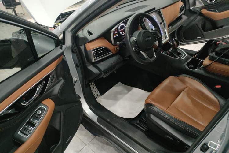 Used Subaru Outback 2021 2.5i Flagship Edition EyeSight Interior 3