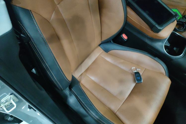 Used Subaru Outback 2021 2.5i Flagship Edition EyeSight Right Front Seat