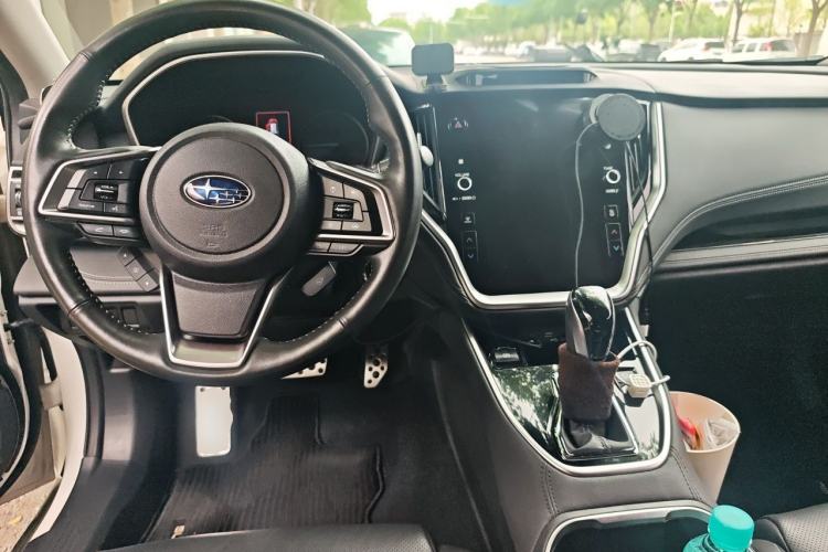 Used Subaru Outback 2021 2.5i Flagship Edition EyeSight Center Console
