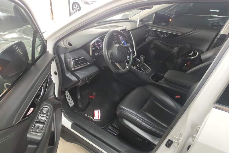 Used Subaru Outback 2021 2.5i Flagship Edition EyeSight Driver Seat