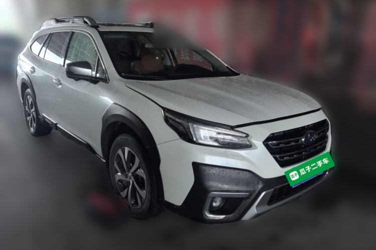 Used Subaru Outback 2021 2.5i Flagship Edition EyeSight Front Right 45 Deg