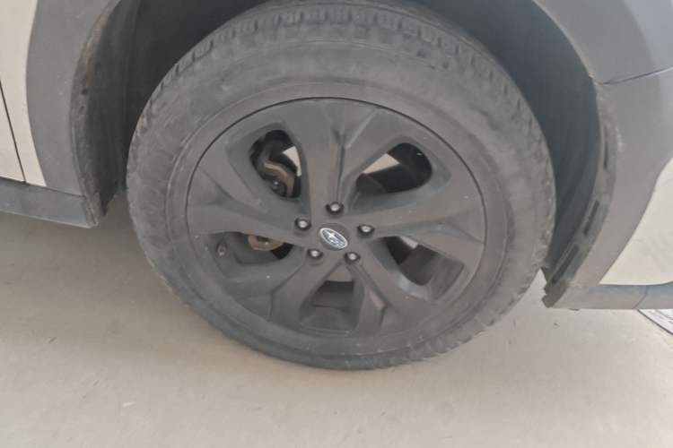 Used Subaru Outback 2021 2.5i Touring Edition EyeSight Right Front Wheel Hub