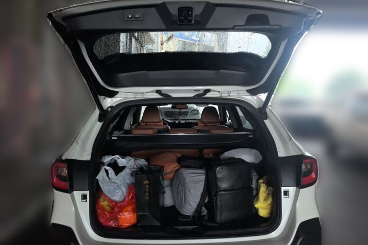 Used Subaru Outback 2021 2.5i Flagship Edition EyeSight Trunk