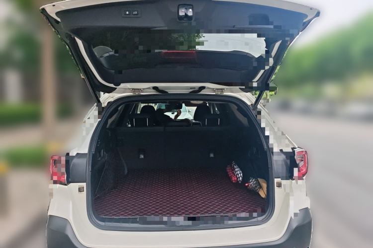 Used Subaru Outback 2021 2.5i Flagship Edition EyeSight Trunk