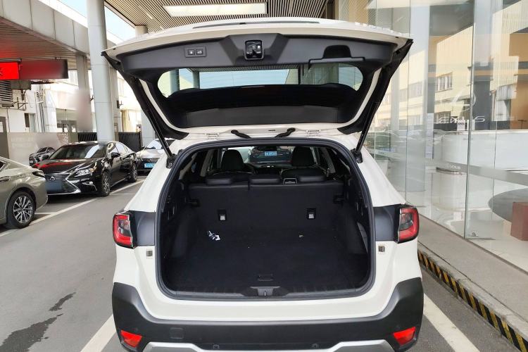 Used Subaru Outback 2021 2.5i Flagship Edition EyeSight Trunk