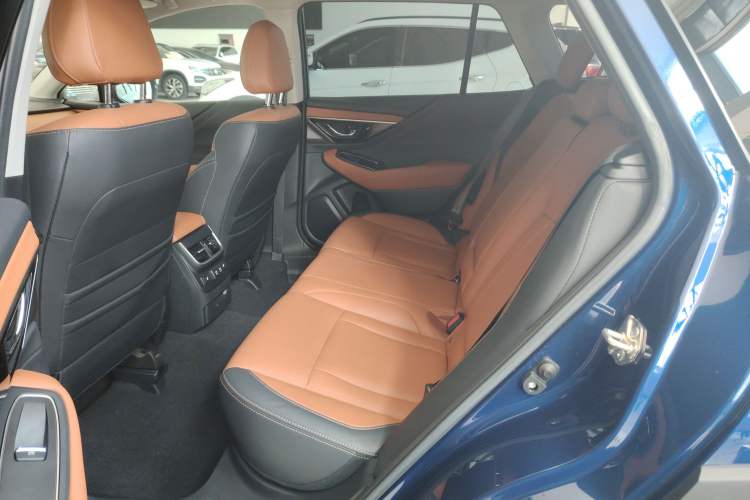 Used Subaru Outback 2022 2.5i Flagship Edition EyeSight Interior 2