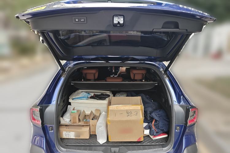Used Subaru Outback 2022 2.5i Flagship Edition EyeSight Trunk