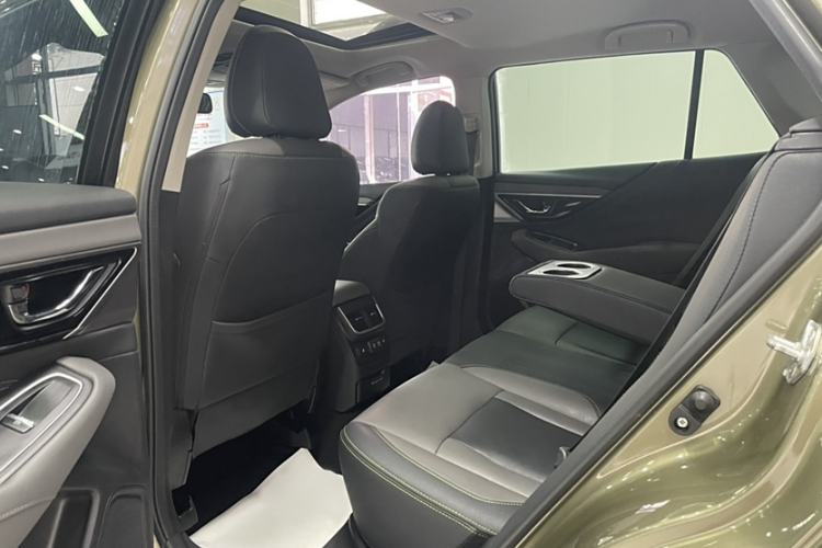 Used Subaru Outback 2022 2.5i Touring Edition EyeSight Interior 2
