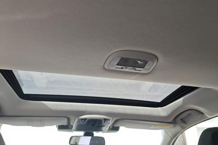 Used Subaru Outback 2022 2.5i Flagship Edition EyeSight Headliner