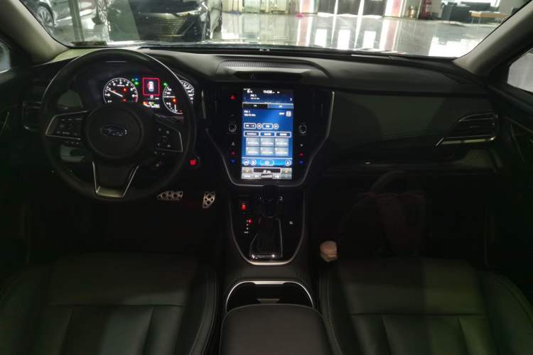 Used Subaru Outback 2023 2.5i AWD Flagship Edition EyeSight Center Console