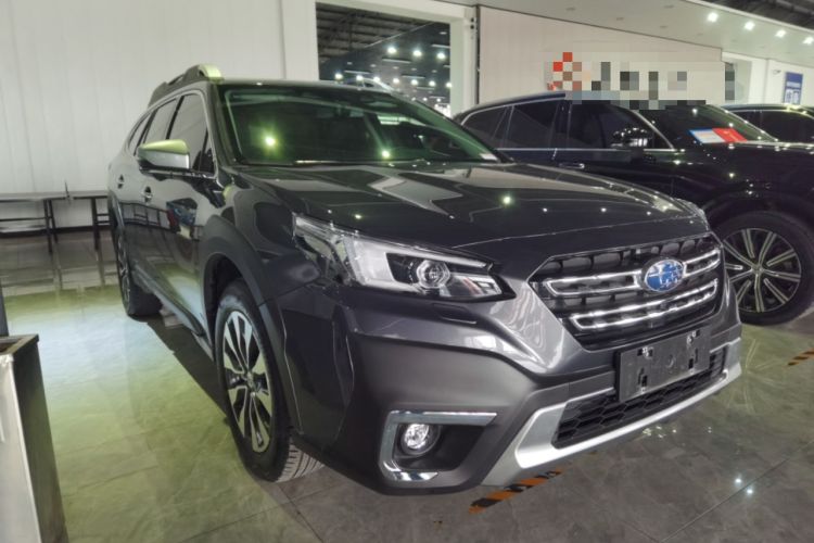 Used Subaru Outback 2023 2.5i AWD Flagship Edition EyeSight Front Right 45 Deg