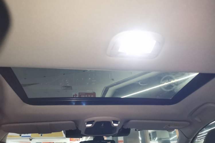 Used Subaru Outback 2023 2.5i AWD Touring Edition EyeSight Headliner