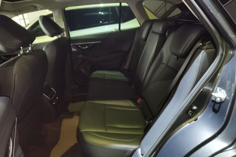 Used Subaru Outback 2023 2.5i AWD Flagship Edition EyeSight Left Rear Seat