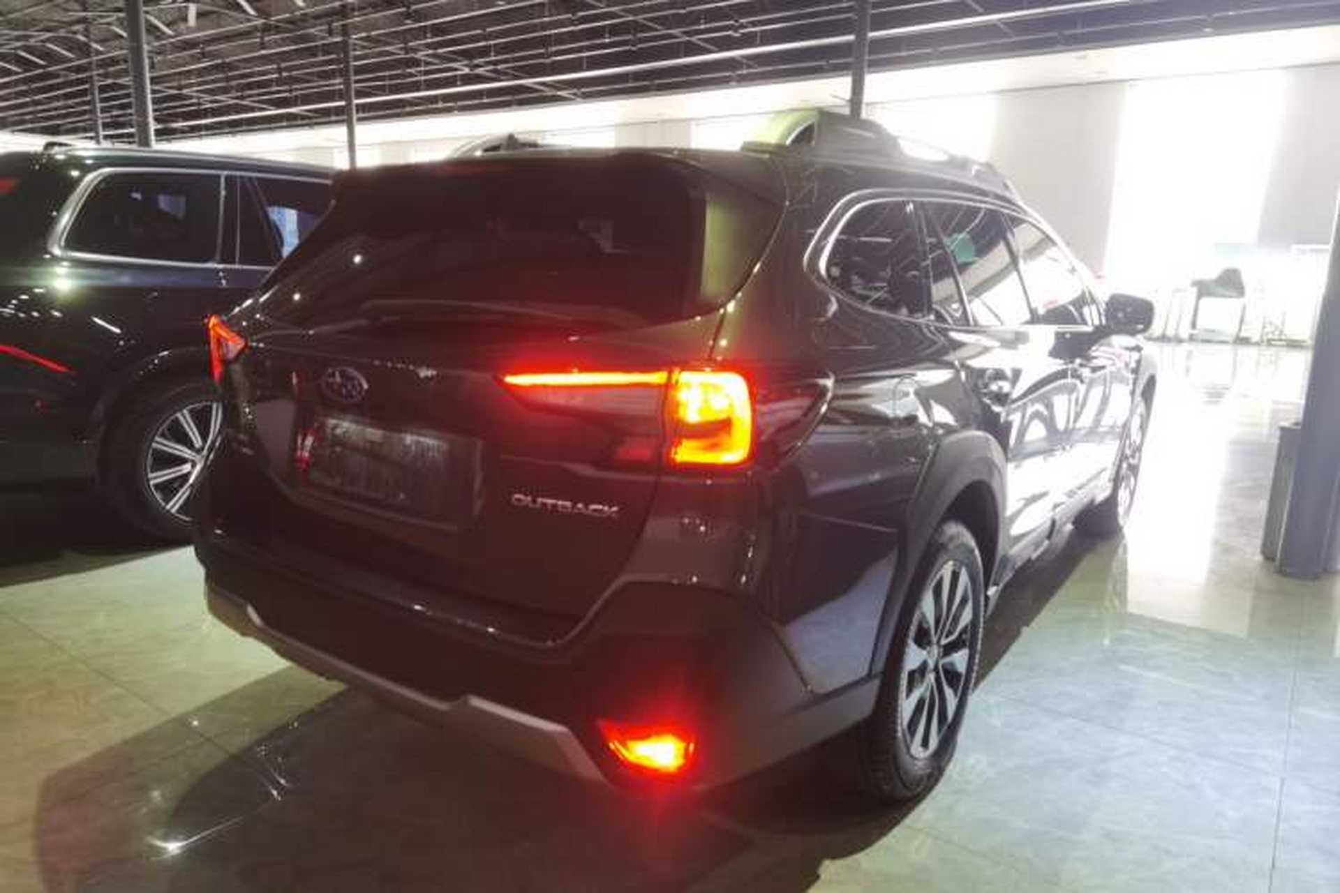 Used Subaru Outback 2023 2.5i AWD Flagship Edition EyeSight Rear Right 45 Deg