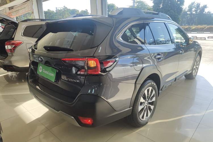 Used Subaru Outback 2023 2.5i AWD Flagship Edition EyeSight Rear Right 45 Deg