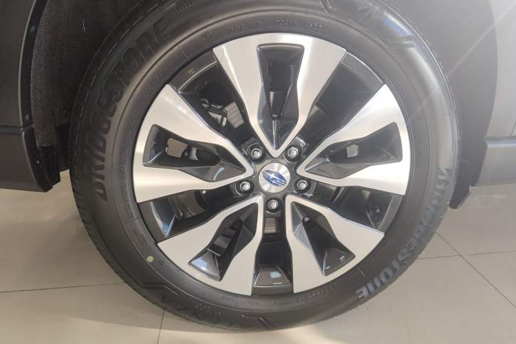Used Subaru Outback 2023 2.5i AWD Flagship Edition EyeSight Right Rear Wheel Hub