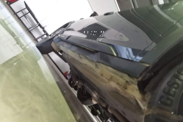 Used Subaru Outback 2023 2.5i AWD Flagship Edition EyeSight Right Side Sill