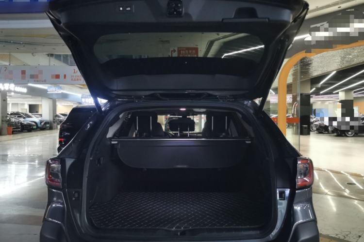 Used Subaru Outback 2023 2.5i AWD Touring Edition EyeSight Trunk