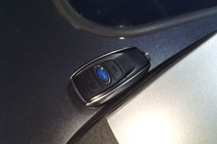 Used Subaru Outback 2023 2.5i AWD Flagship Edition EyeSight Vehicle Key