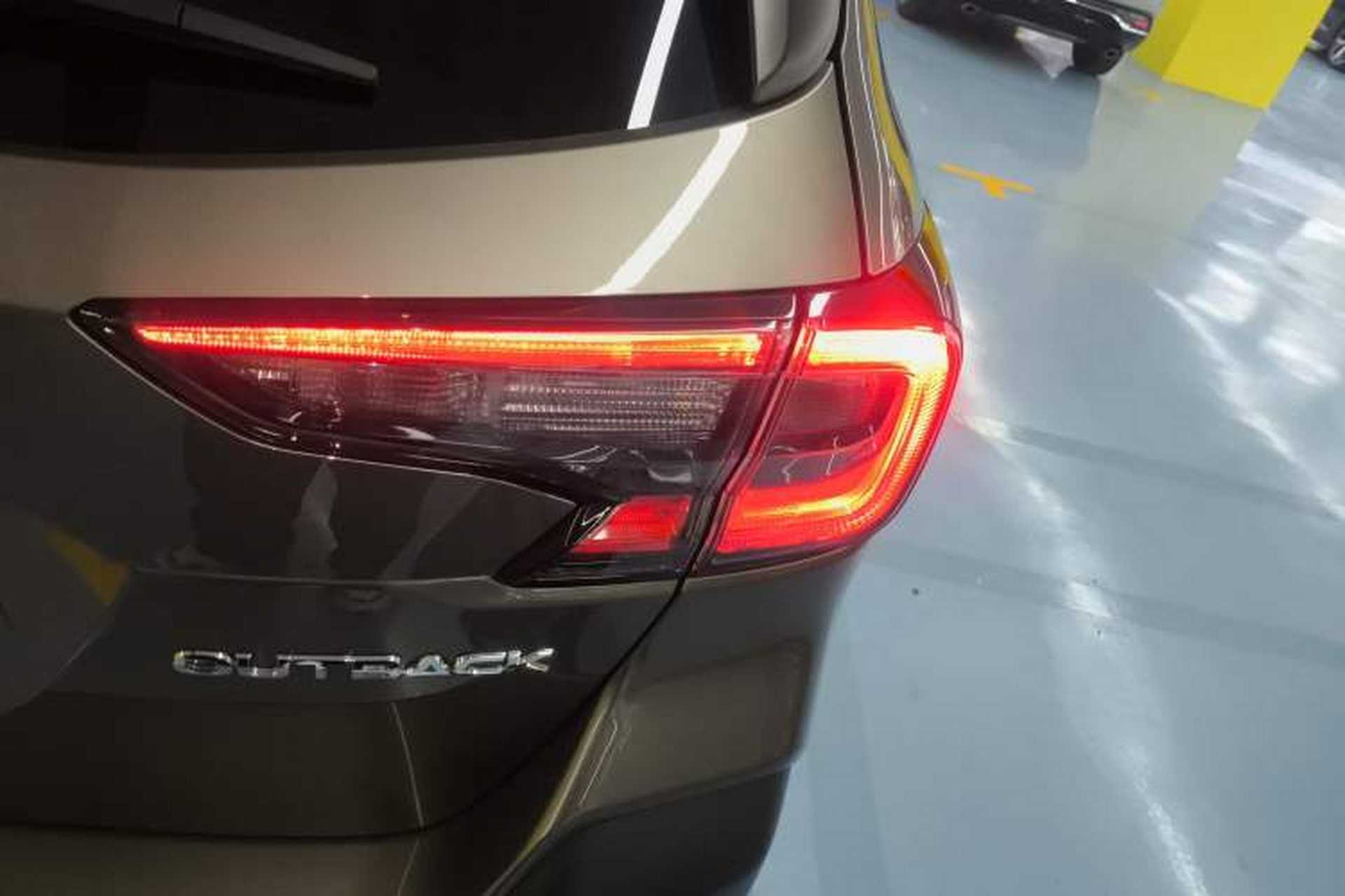 Used Subaru Outback 2024 2.5i AWD Flagship Edition EyeSight Right Rear Taillight