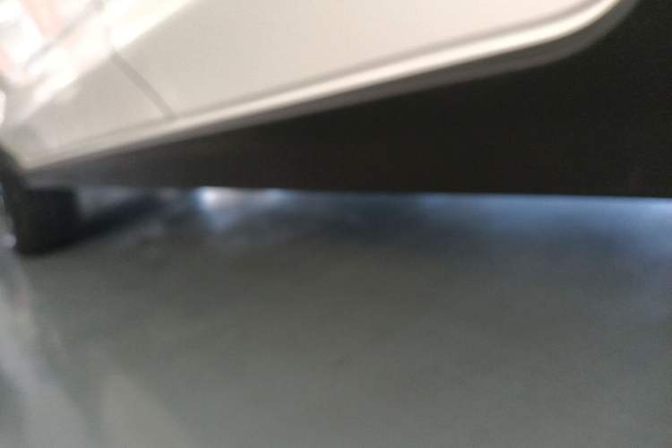 Used Subaru Solterra 2024 2.5i AWD Elite Edition EyeSight Left Side Sill