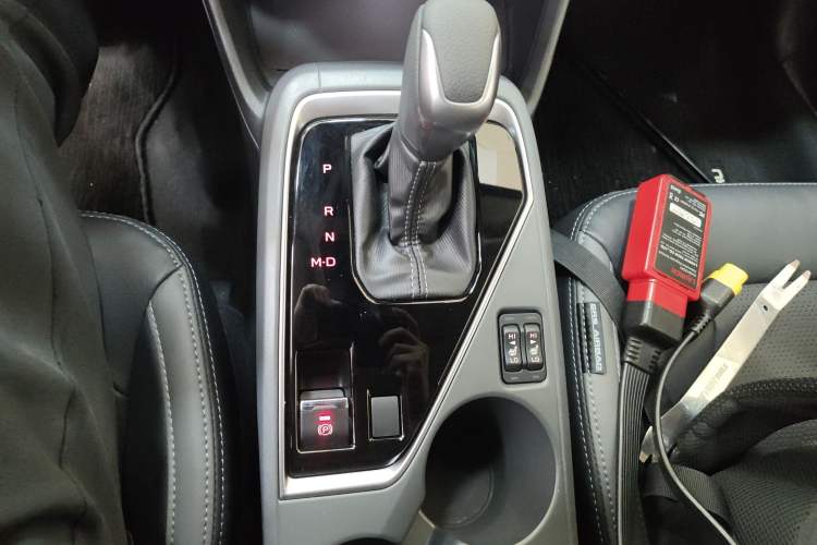 Used Subaru Solterra 2024 2.5i AWD Luxury Edition EyeSight Gear Lever
