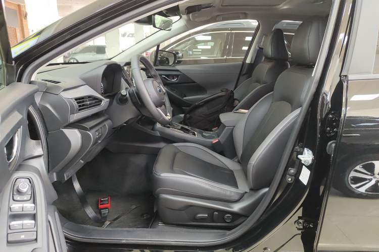 Used Subaru Solterra 2024 2.5i AWD Luxury Edition EyeSight Left Front Seat
