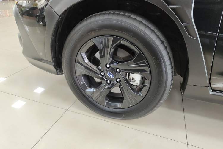 Used Subaru Solterra 2024 2.5i AWD Luxury Edition EyeSight Left Front Wheel Hub