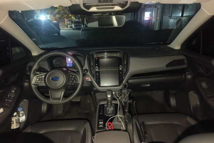 Used Subaru Solterra 2024 2.5i AWD Luxury Edition EyeSight Center Console
