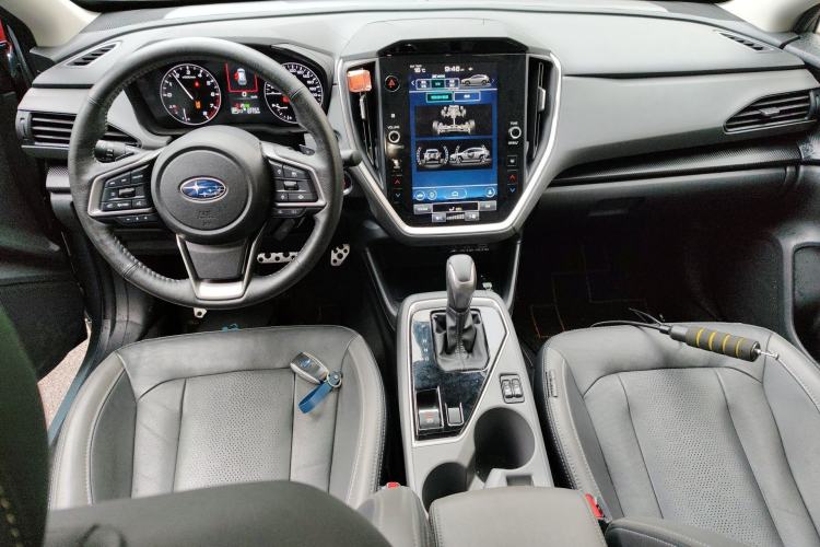 Used Subaru Solterra 2024 2.5i AWD Flagship Edition EyeSight Center Console