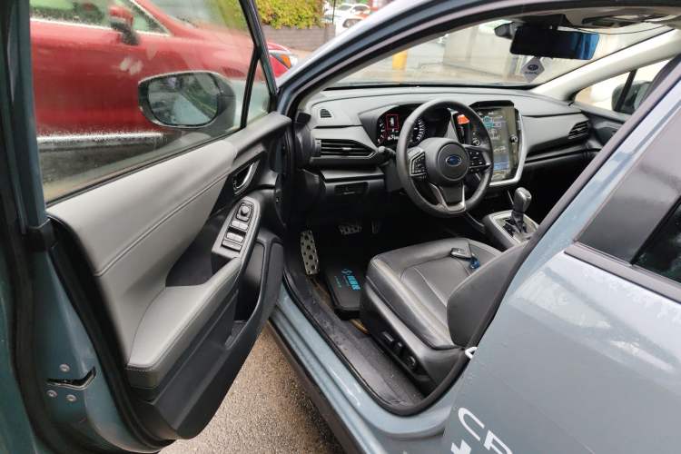 Used Subaru Solterra 2024 2.5i AWD Flagship Edition EyeSight Driver Seat