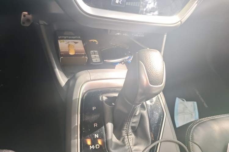 Used Subaru Solterra 2024 2.5i AWD Luxury Edition EyeSight Gear Lever