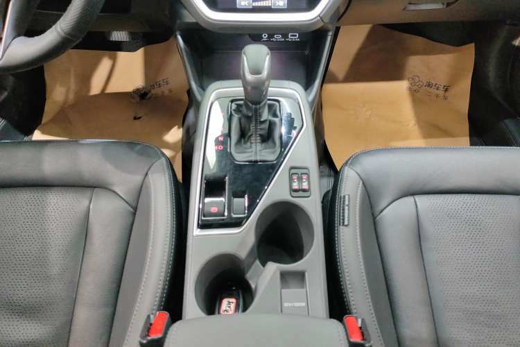 Used Subaru Solterra 2024 2.5i AWD Luxury Edition EyeSight Gear Lever