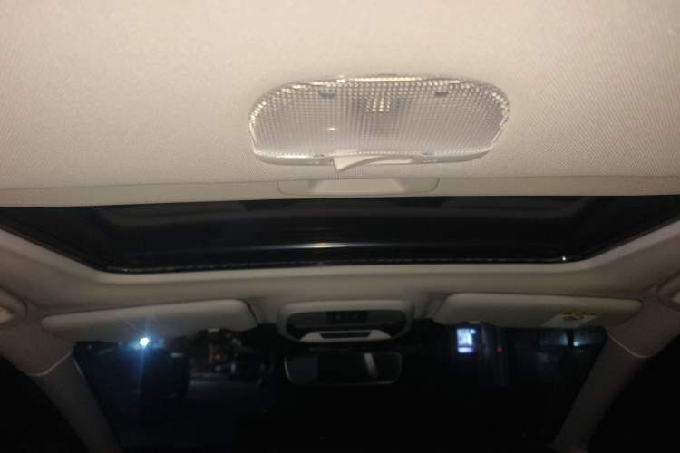 Used Subaru Solterra 2024 2.5i AWD Luxury Edition EyeSight Headliner